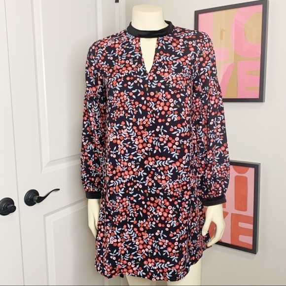 LOFT | Puffer Long Sleeve Floral Berry Keyhole XSP - Picture 6 of 15